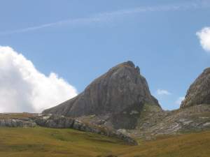 Xtrallusion offers independent self-guided Walking, Adventure, Activity, Skiing and Paragliding Holiday itineraries on the Italian Rivieras, in the Italian Lakes, in the Italian Alps and in some of the most beautiful corners of Italy.